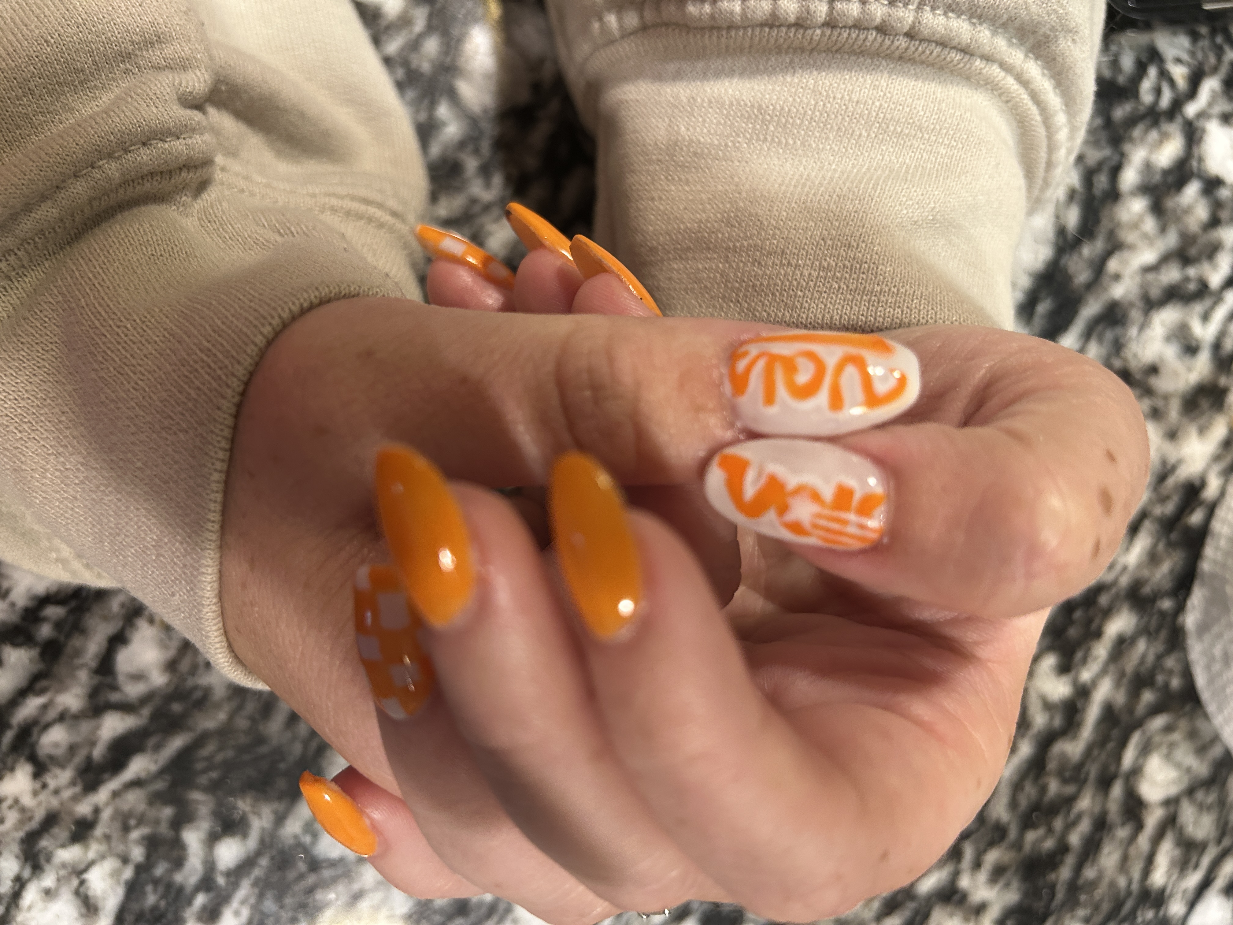 picture of Acrylic Fill In