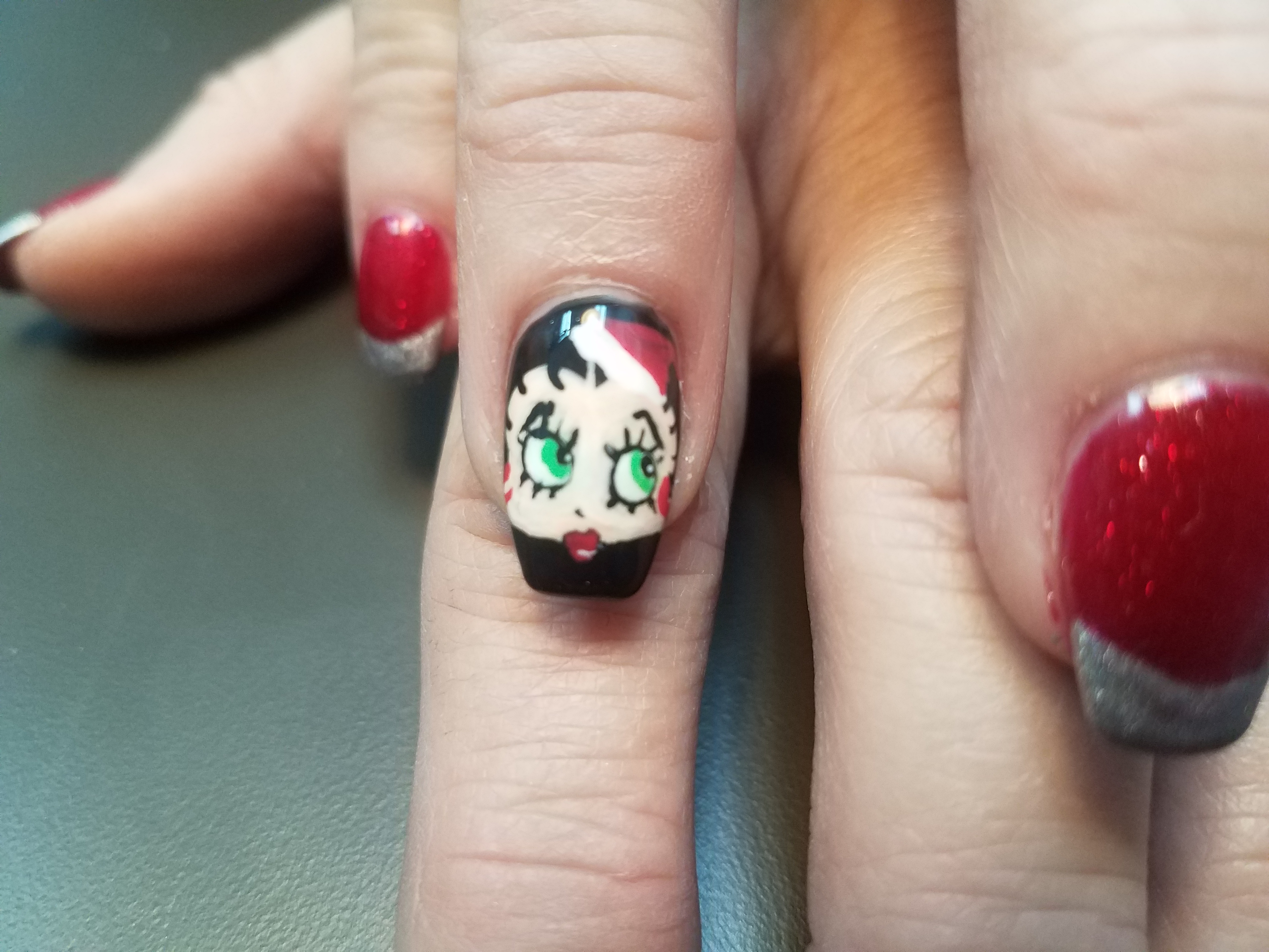 nails