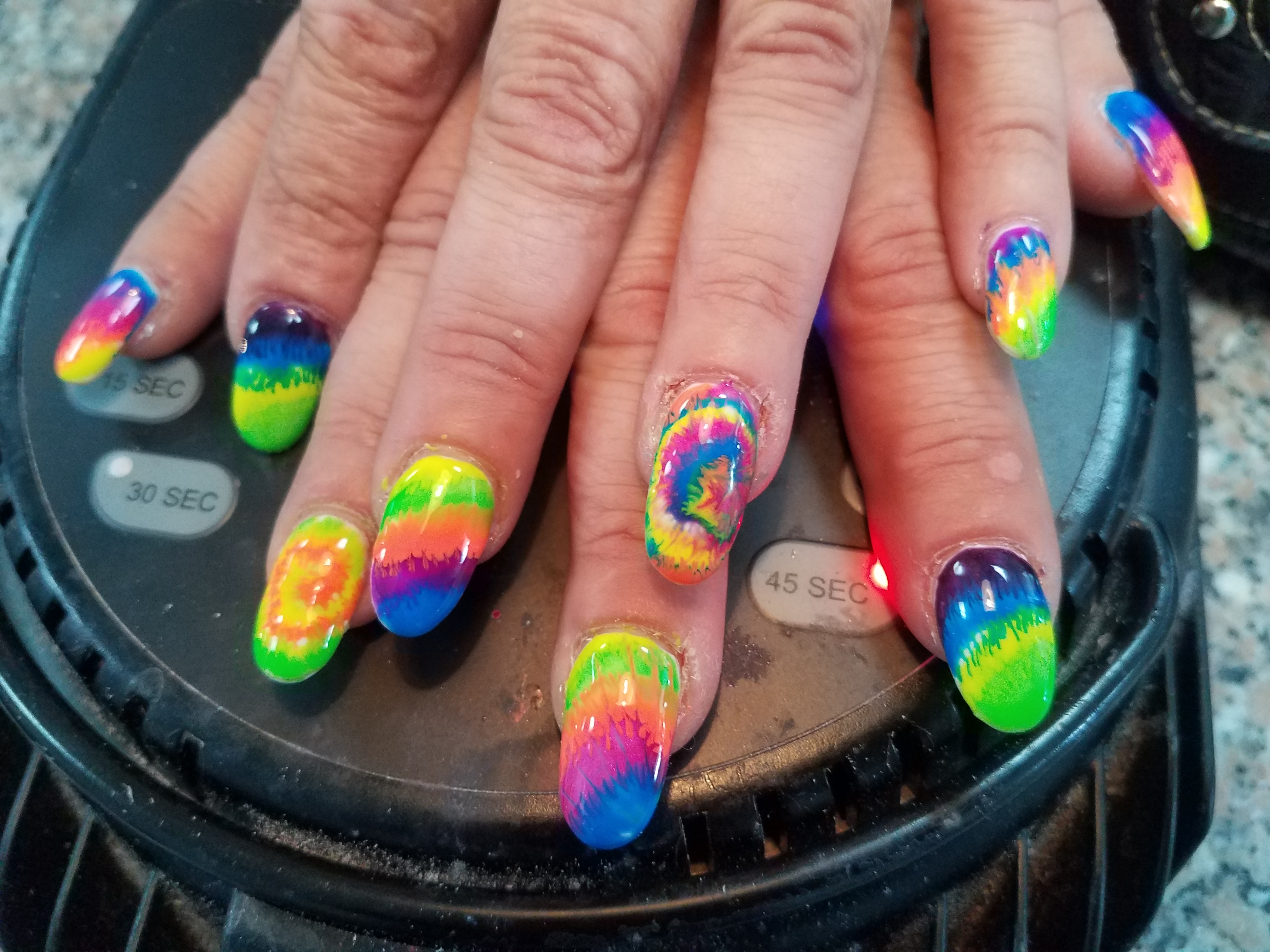 nails