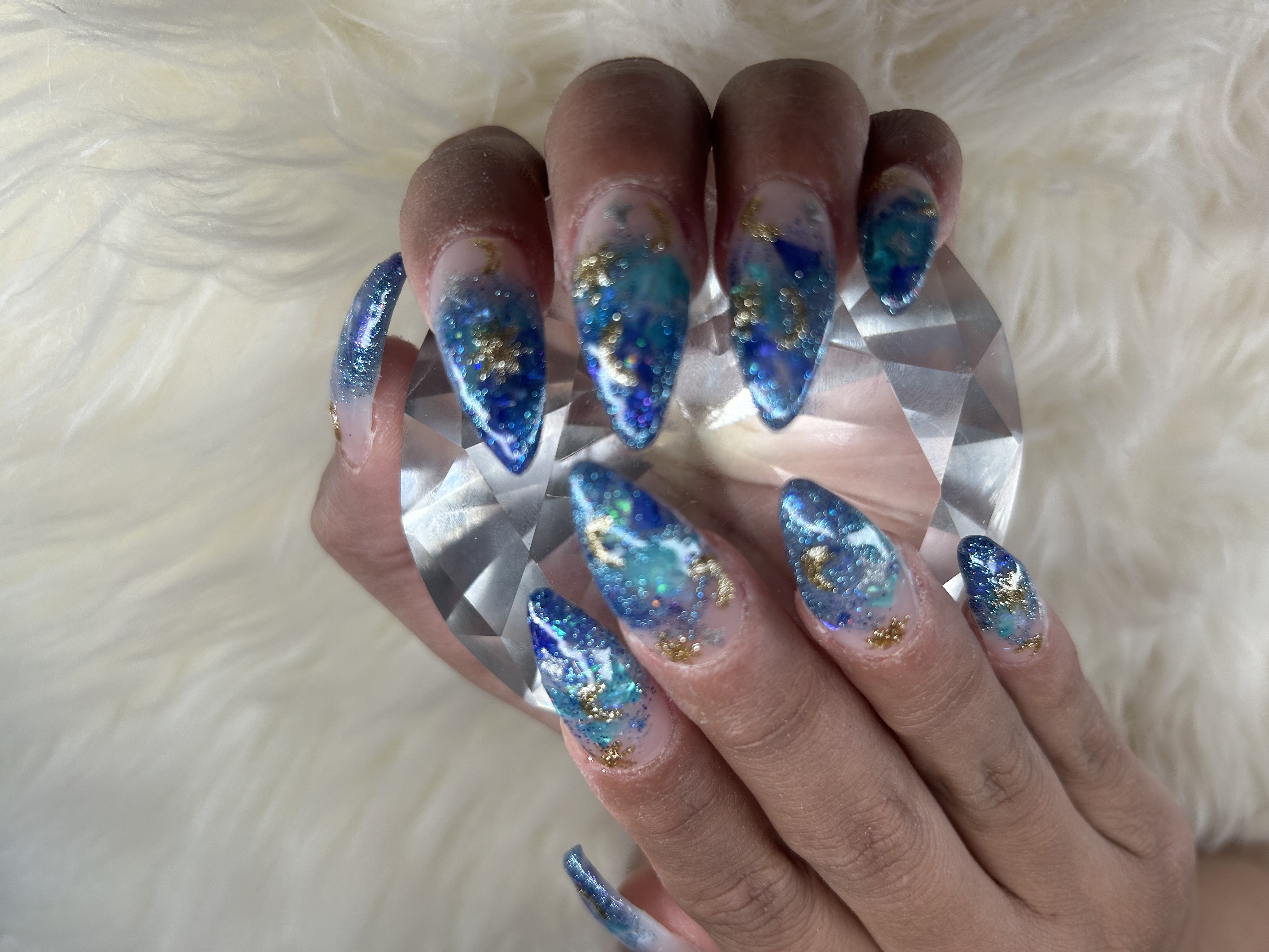 nails